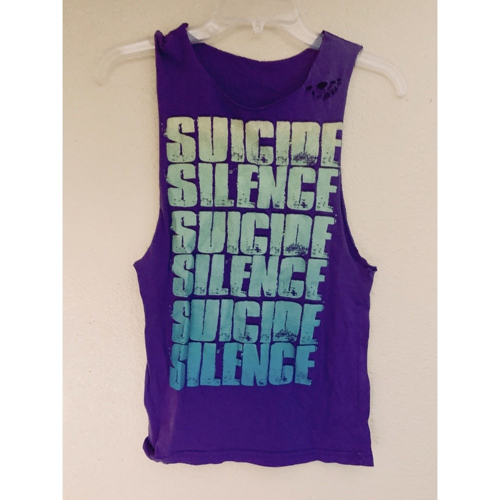 Distressed suicide silence shirt 🔪